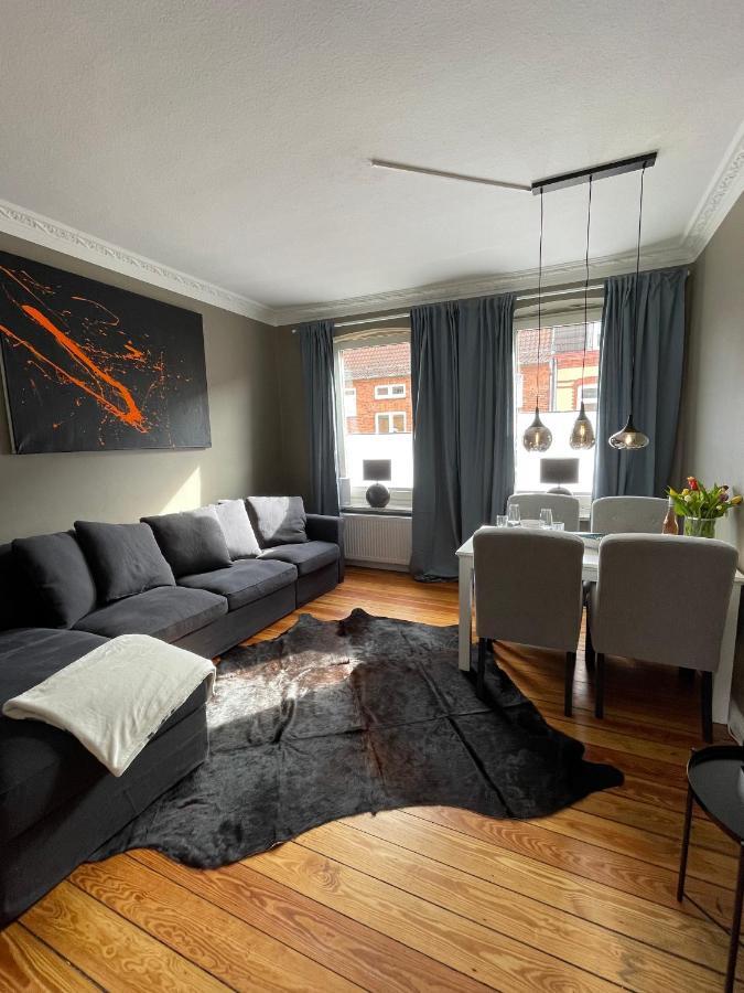 Altbaucharme Deluxe Mit Balkon In Zentraler Lage Apartment Kiel Exterior photo